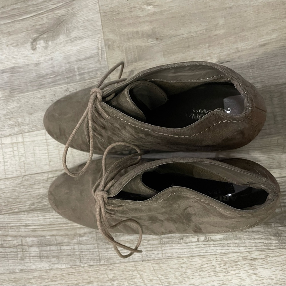 Elegant Taupe Women's Shoes